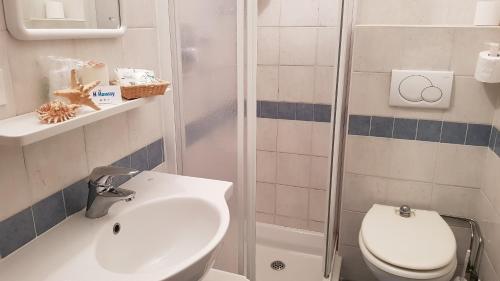Hotel Haway Rimini Esterno foto
